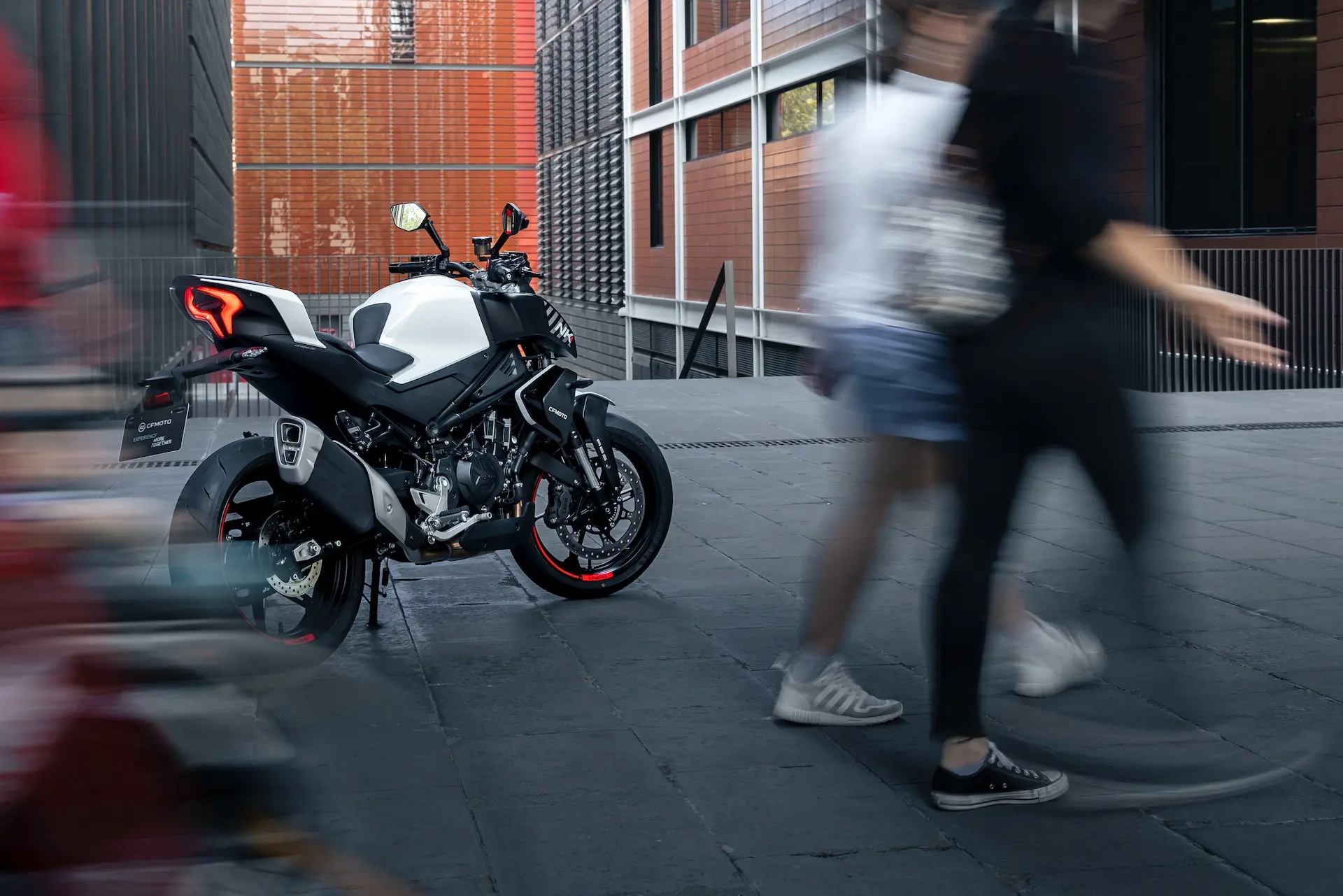 CFMOTO 450NK
